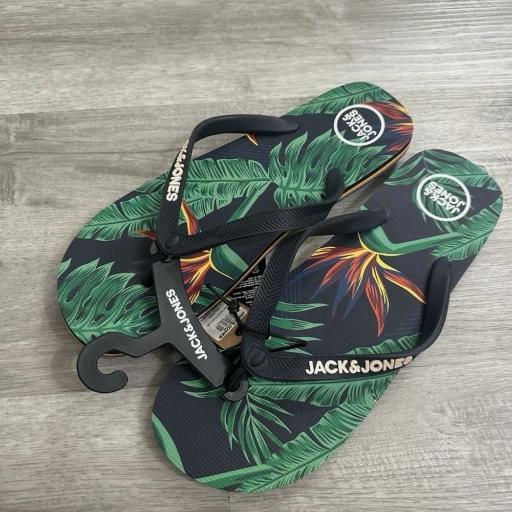 Jack & Jones Leaf Pattern Flip Flops Jack & jones Navy Blazer  Size 11-12. NWT